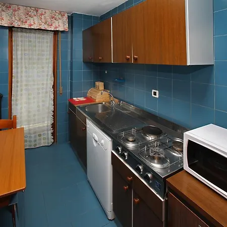 Besson Aparthotel