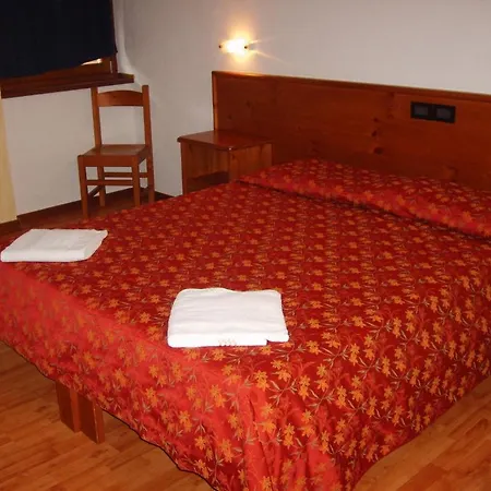 Apart Otel Besson 3*